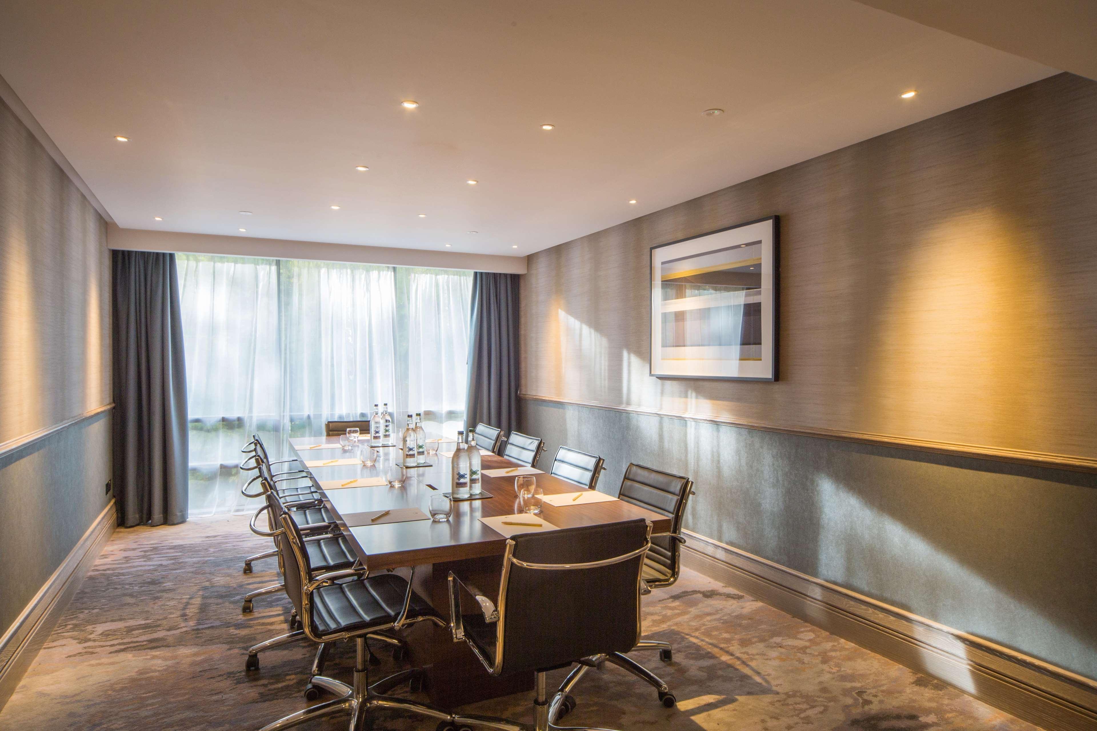 Doubletree By Hilton London Kingston Upon Thames Kingston upon Thames (Greater London) Exterior foto