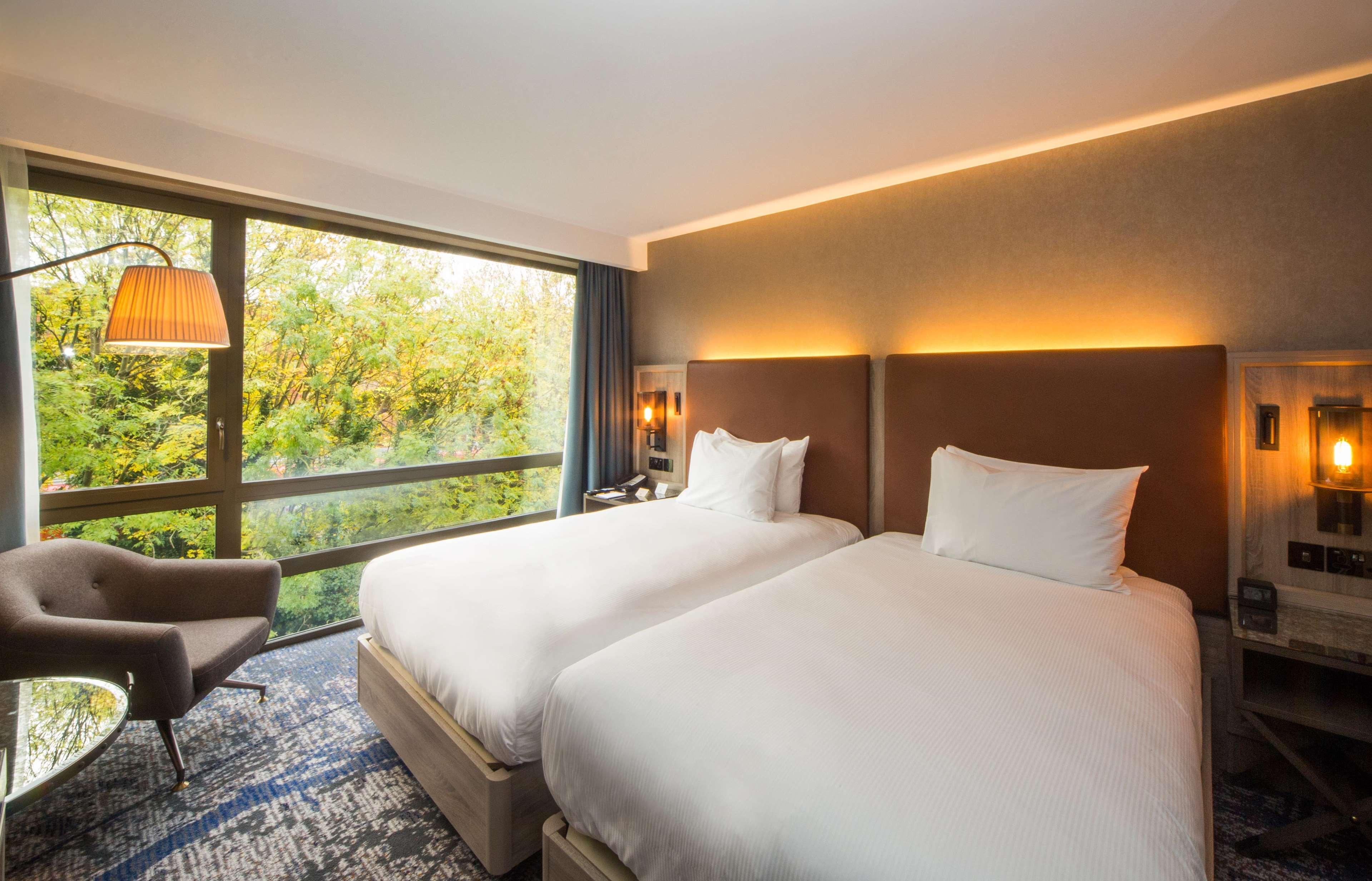 Doubletree By Hilton London Kingston Upon Thames Kingston upon Thames (Greater London) Exterior foto