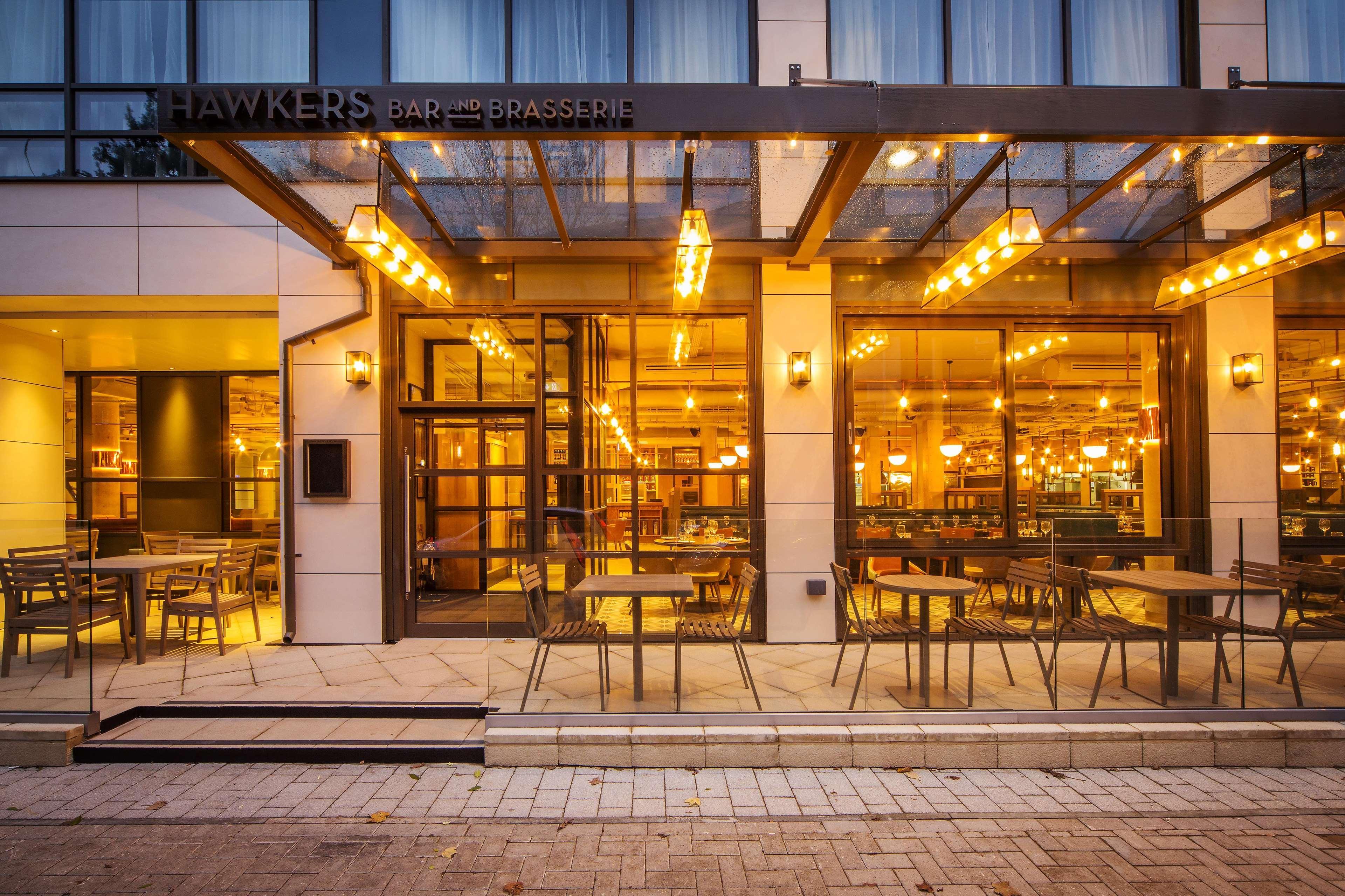 Doubletree By Hilton London Kingston Upon Thames Kingston upon Thames (Greater London) Exterior foto