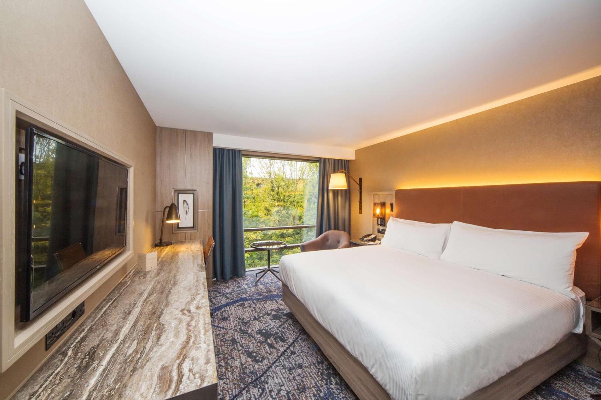 Doubletree By Hilton London Kingston Upon Thames Kingston upon Thames (Greater London) Exterior foto
