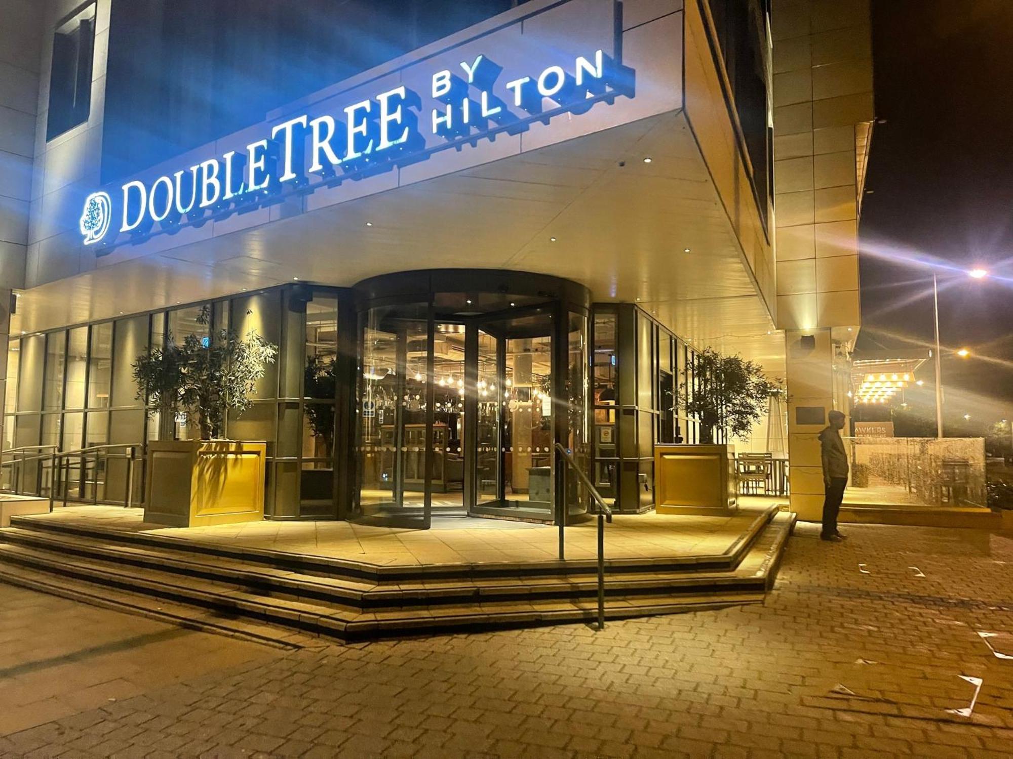 Doubletree By Hilton London Kingston Upon Thames Kingston upon Thames (Greater London) Exterior foto